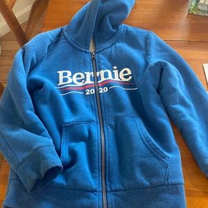 Bernie sweatshirt, super warm!